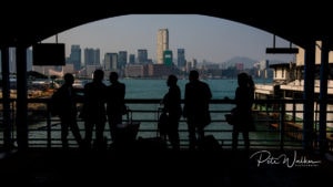pete-walker-photography-shilouette-of people-over-looking-victoria-harbour-hong-kong